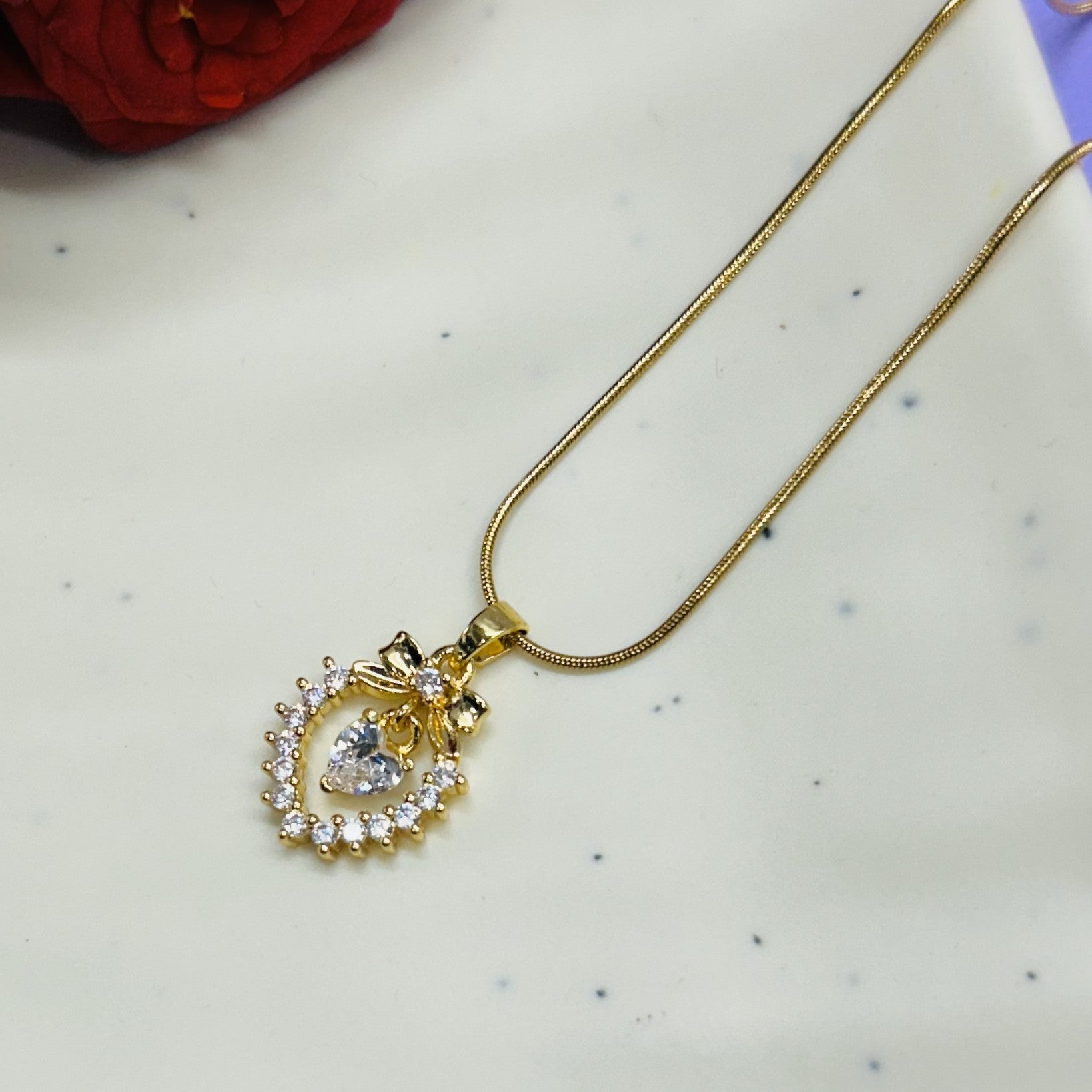 Minimal Chain Pendant