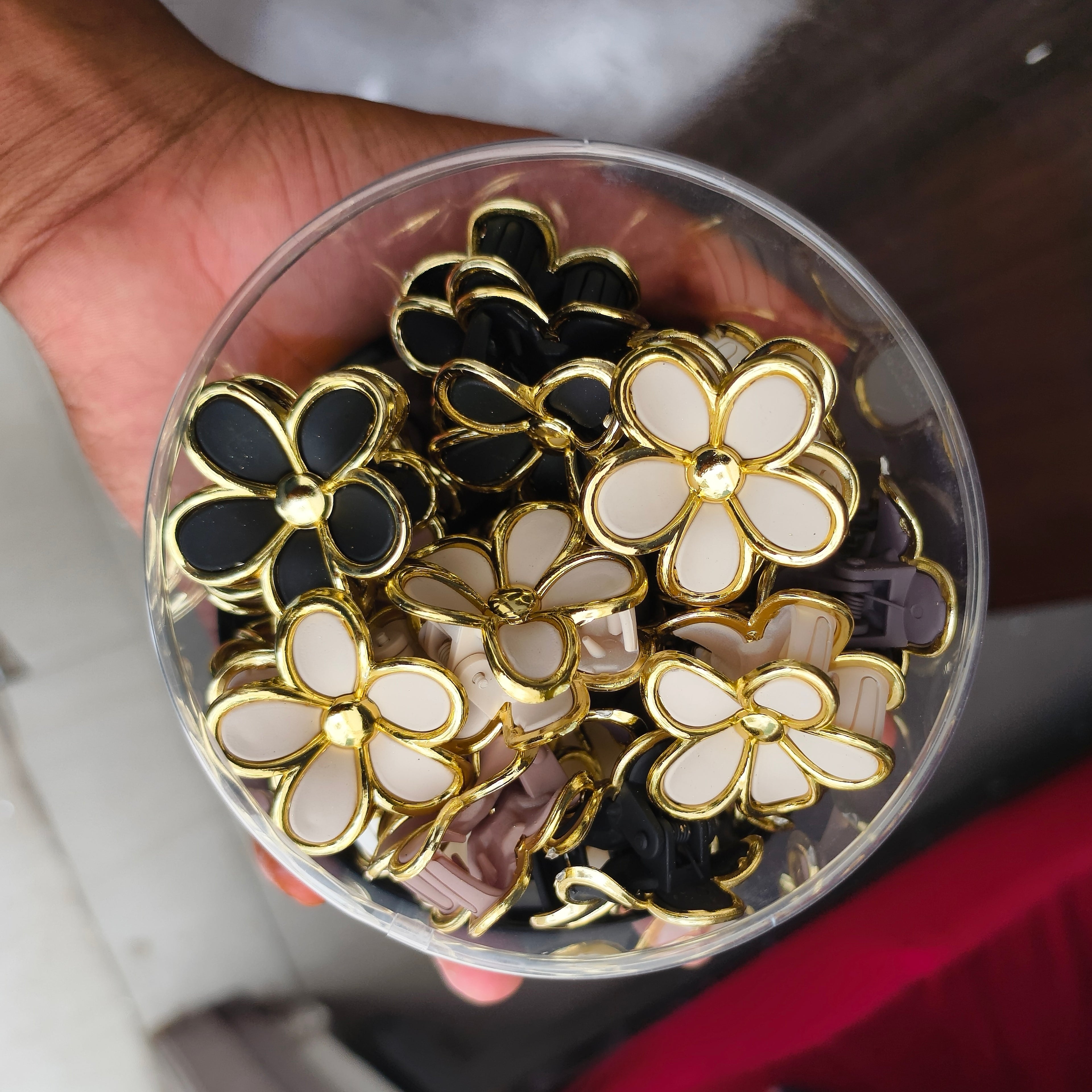Medium Size Hair Claws [ 12 pcs mix designs & colors ]