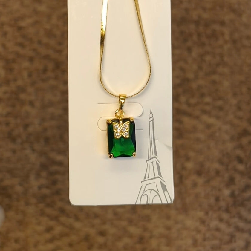 Green Pendant with Snake Chain SC0111