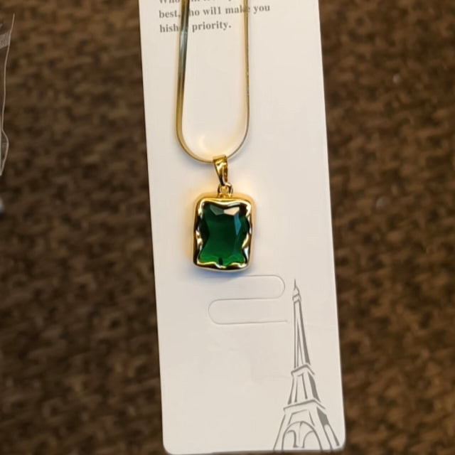Green Pendant with Snake Chain SC0105