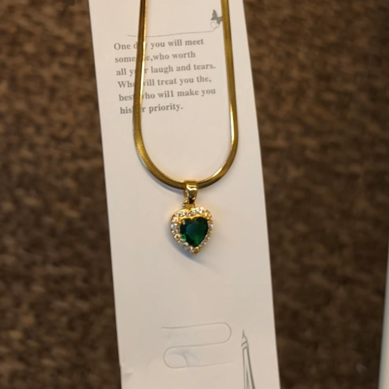 Green Pendant with Snake Chain SC0103