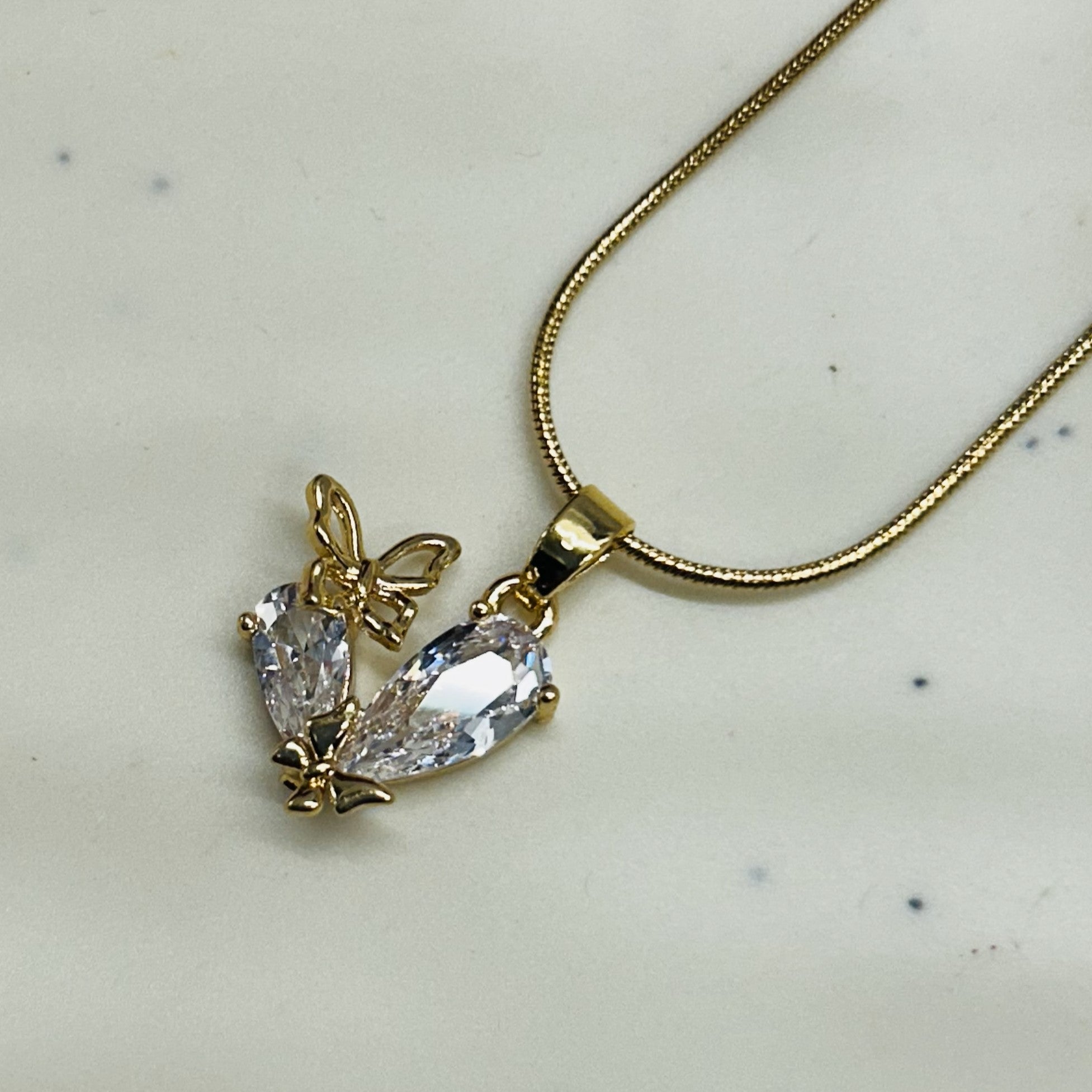 Minimal Chain Pendant