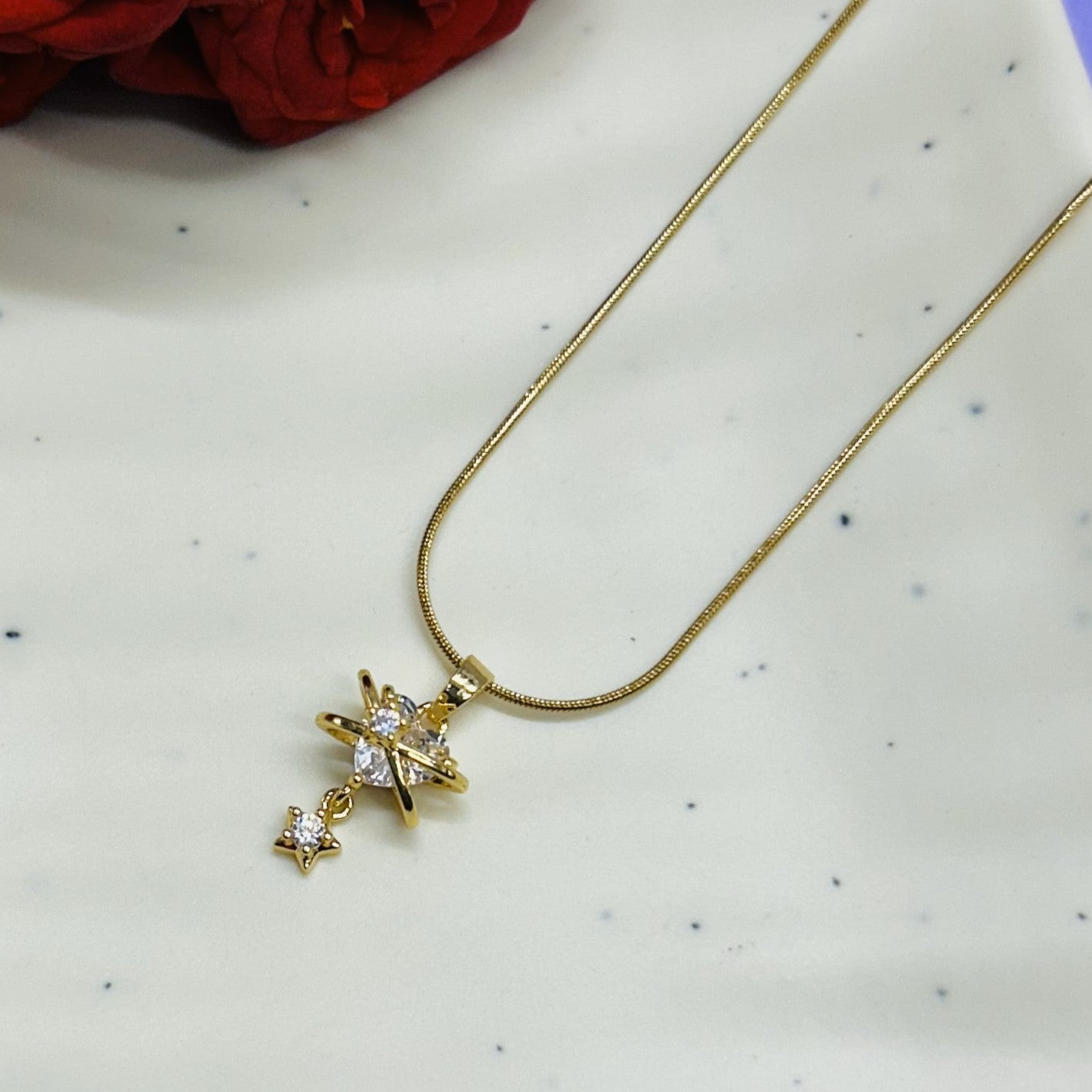 Minimal Chain Pendant