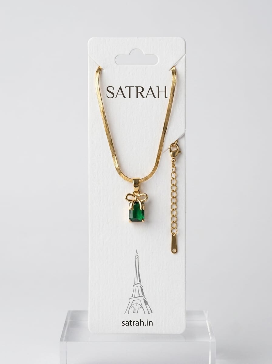 Green Pendant with Snake Chain SC0108