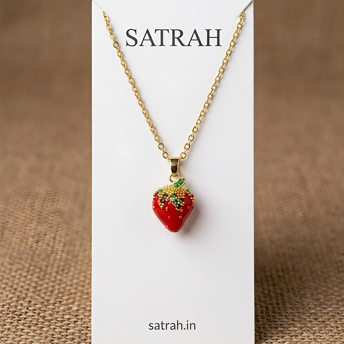 Strawberry Chain SC0112